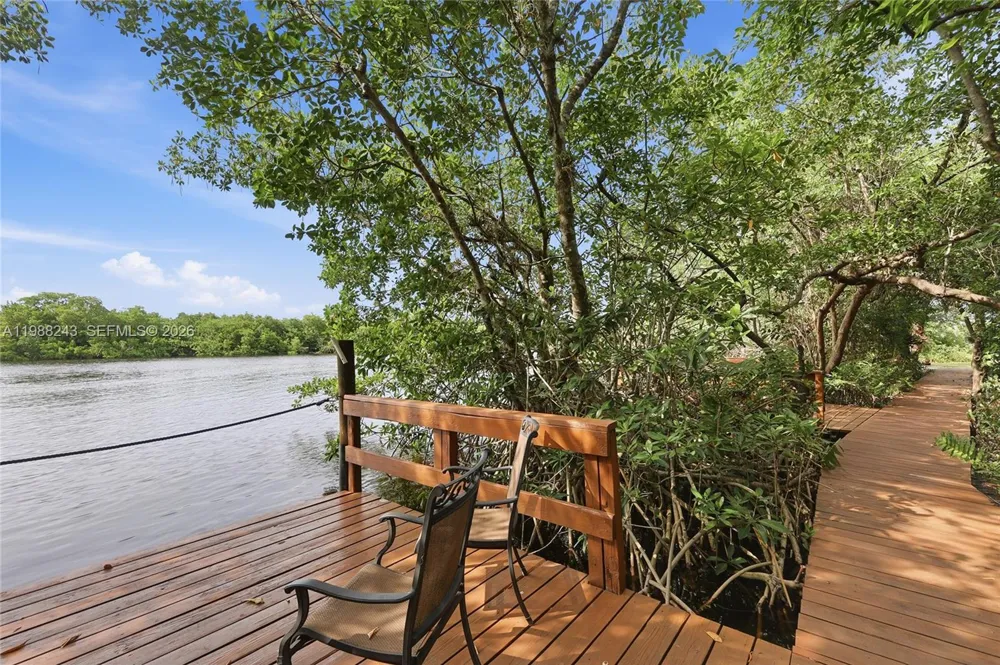 1625 Sunkist Way Fort Myers, FL 33905