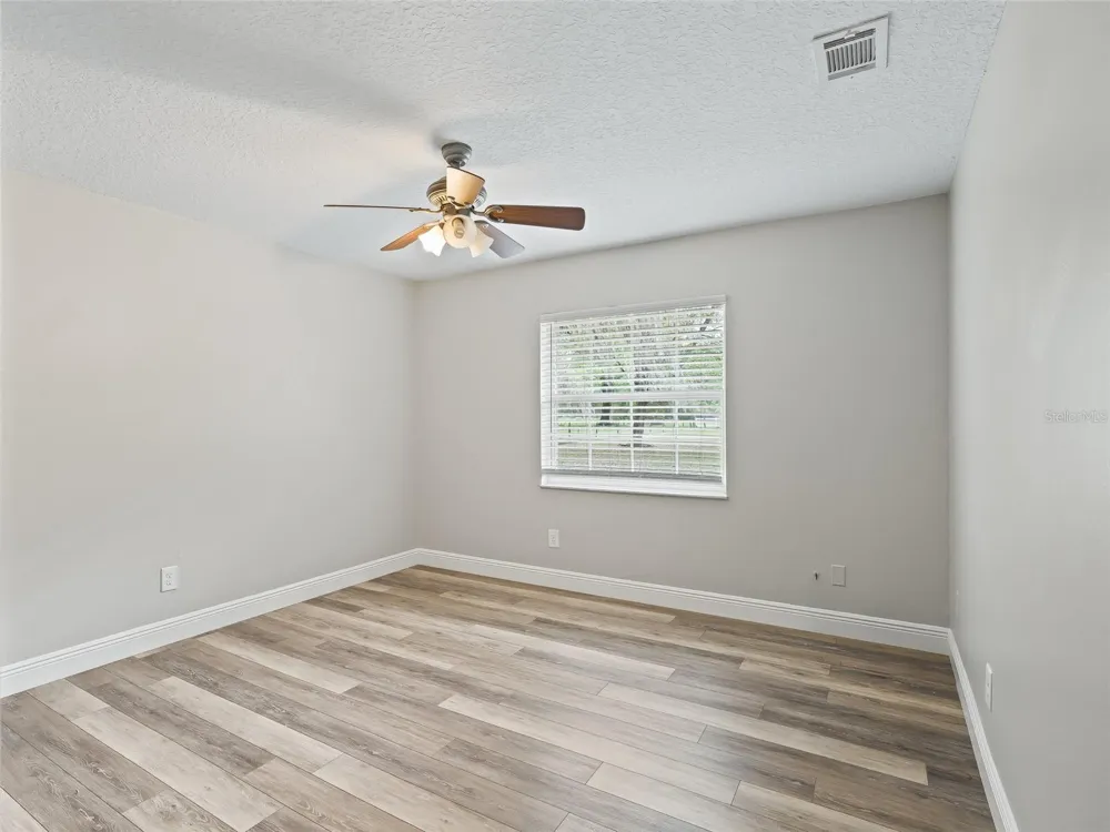 8234 S US 301 Bushnell, FL 33513