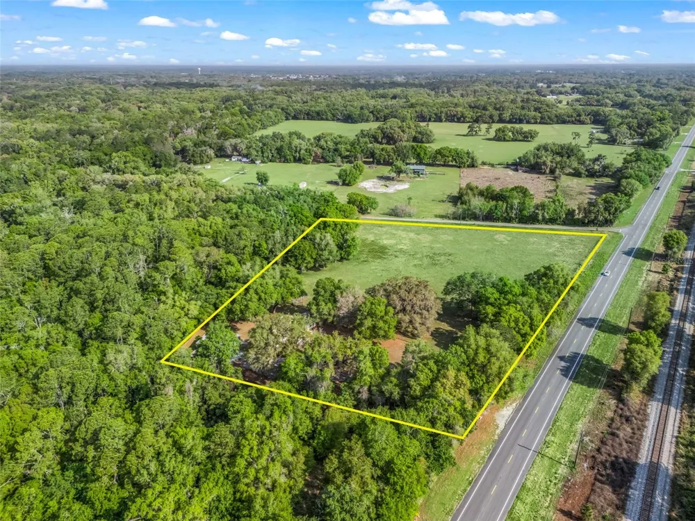 8234 S US 301 Bushnell, FL 33513
