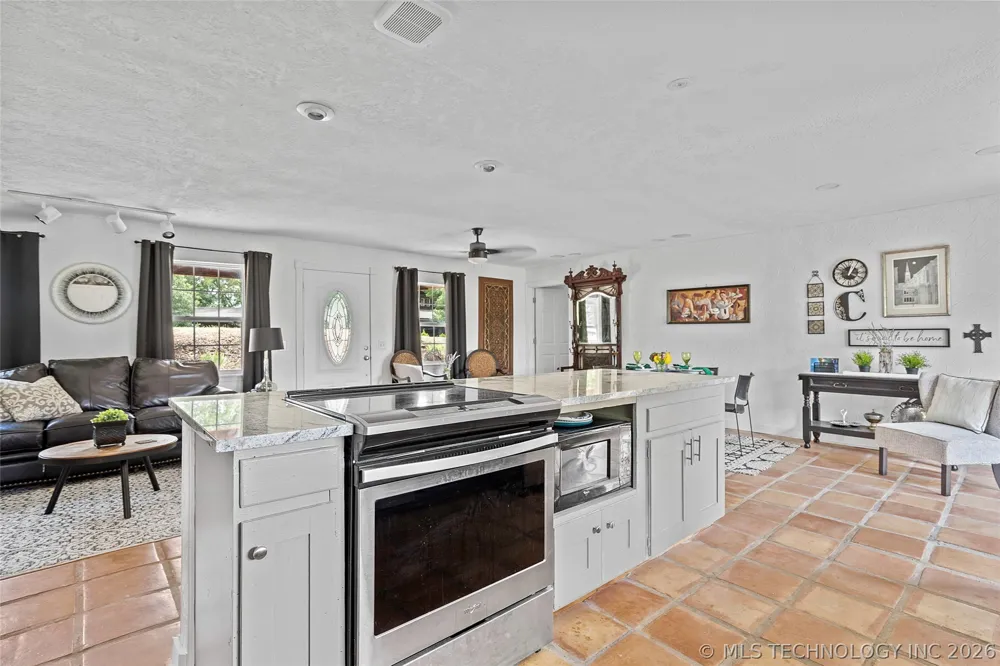 4080 Bud Drive Sulphur, OK 73086