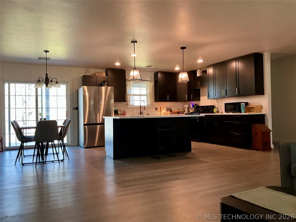 8354 Hwy 82 Spavinaw, OK 74366