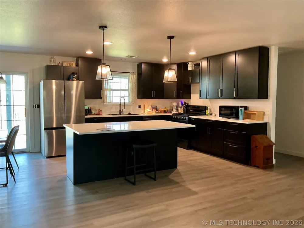 8354 Hwy 82 Spavinaw, OK 74366