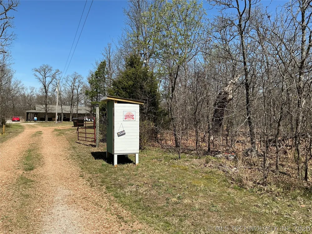 8354 Hwy 82 Spavinaw, OK 74366