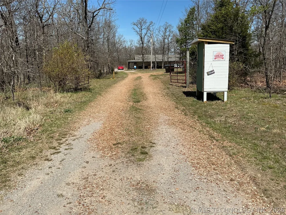 8354 Hwy 82 Spavinaw, OK 74366