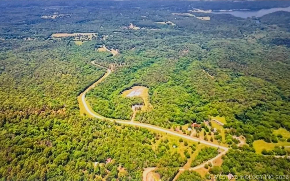 8354 Hwy 82 Spavinaw, OK 74366