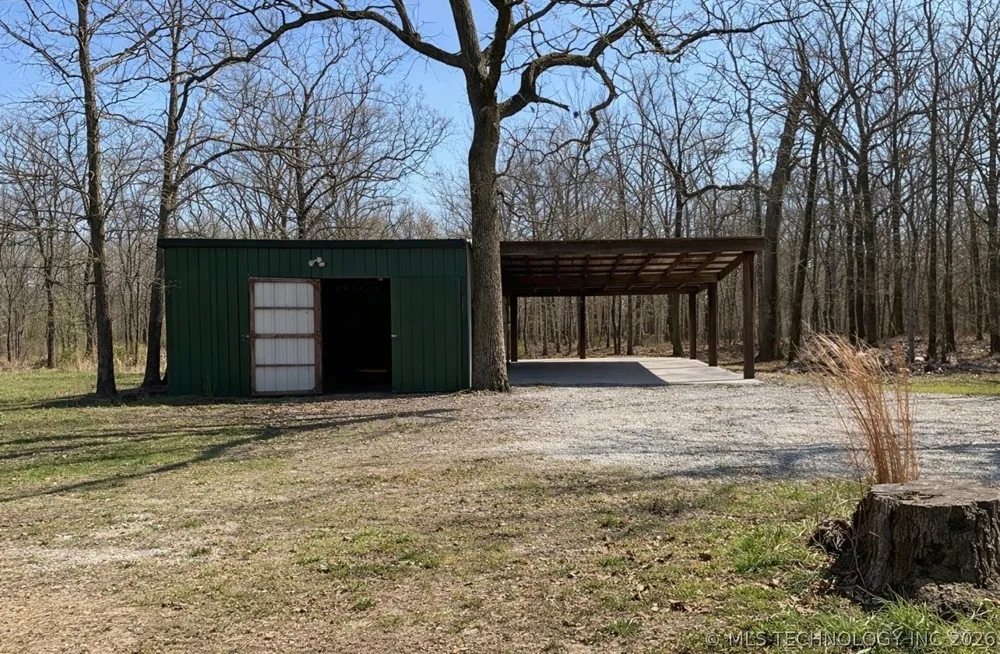8354 Hwy 82 Spavinaw, OK 74366