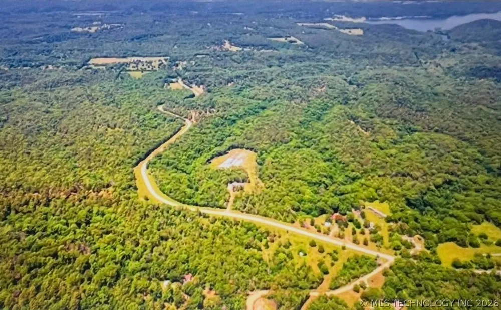8354 Hwy 82 Spavinaw, OK 74366