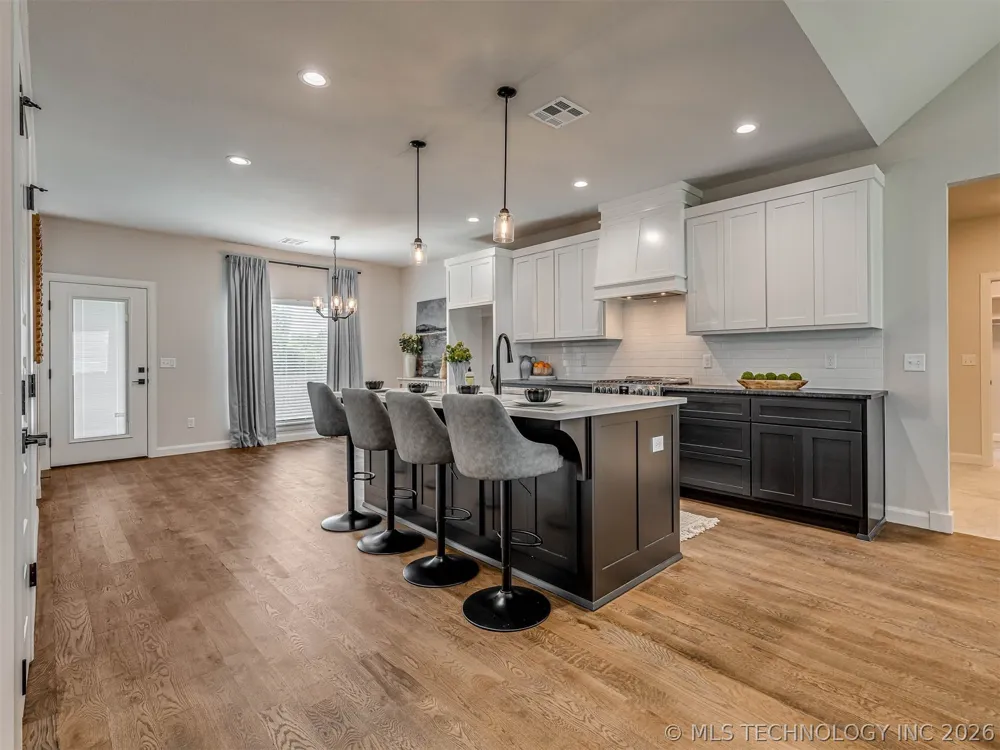 5309 Barnett Avenue Bartlesville, OK 74006