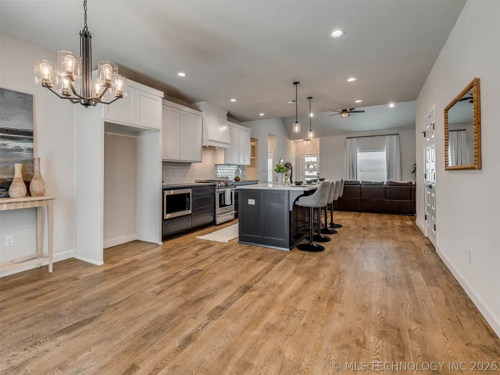 5309 Barnett Avenue Bartlesville, OK 74006