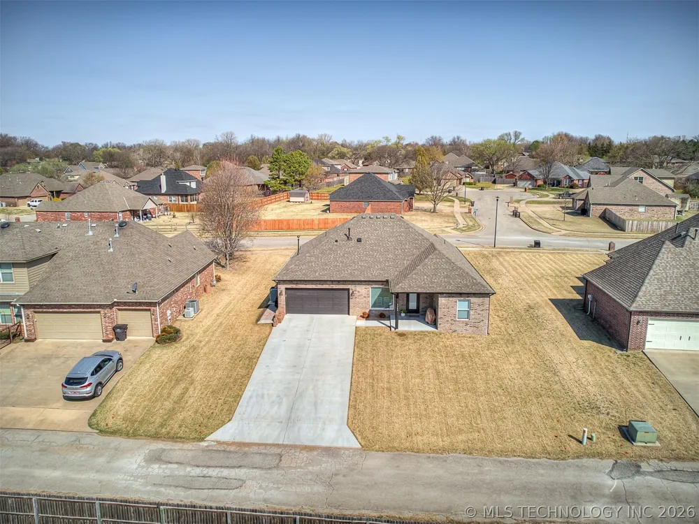5309 Barnett Avenue Bartlesville, OK 74006