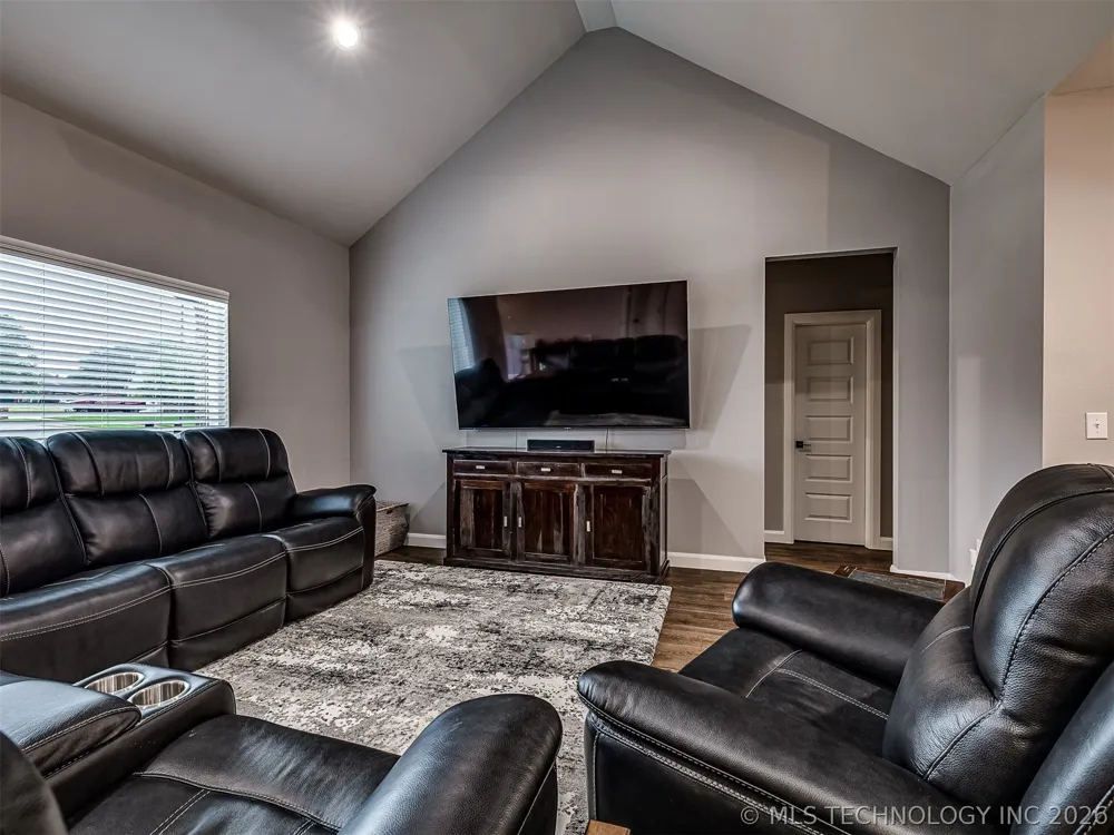 5309 Barnett Avenue Bartlesville, OK 74006