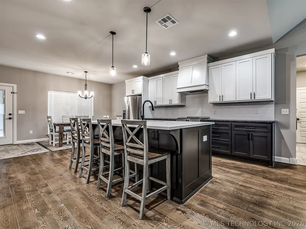 5309 Barnett Avenue Bartlesville, OK 74006