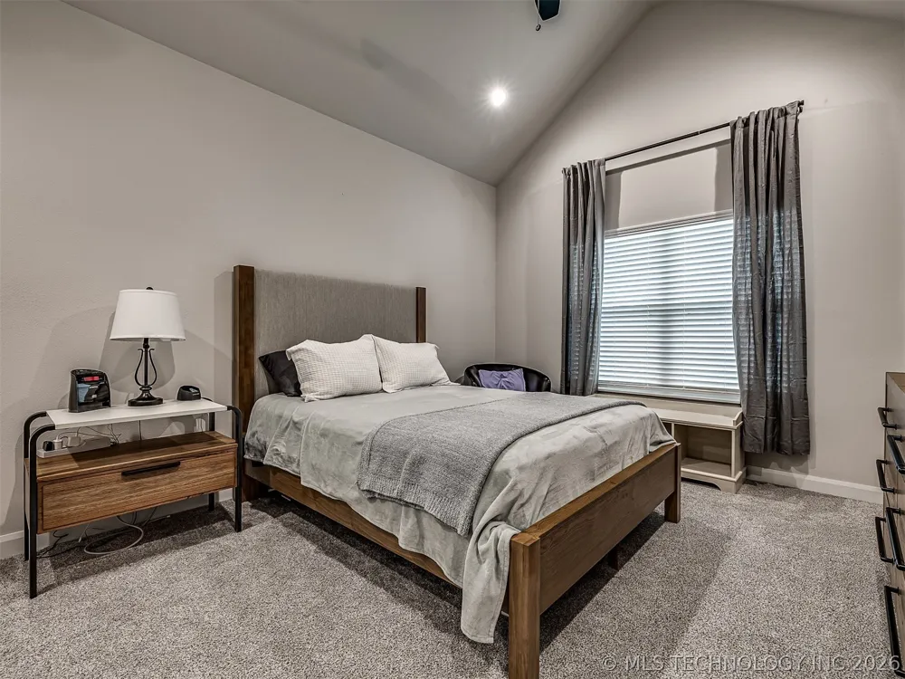 5309 Barnett Avenue Bartlesville, OK 74006