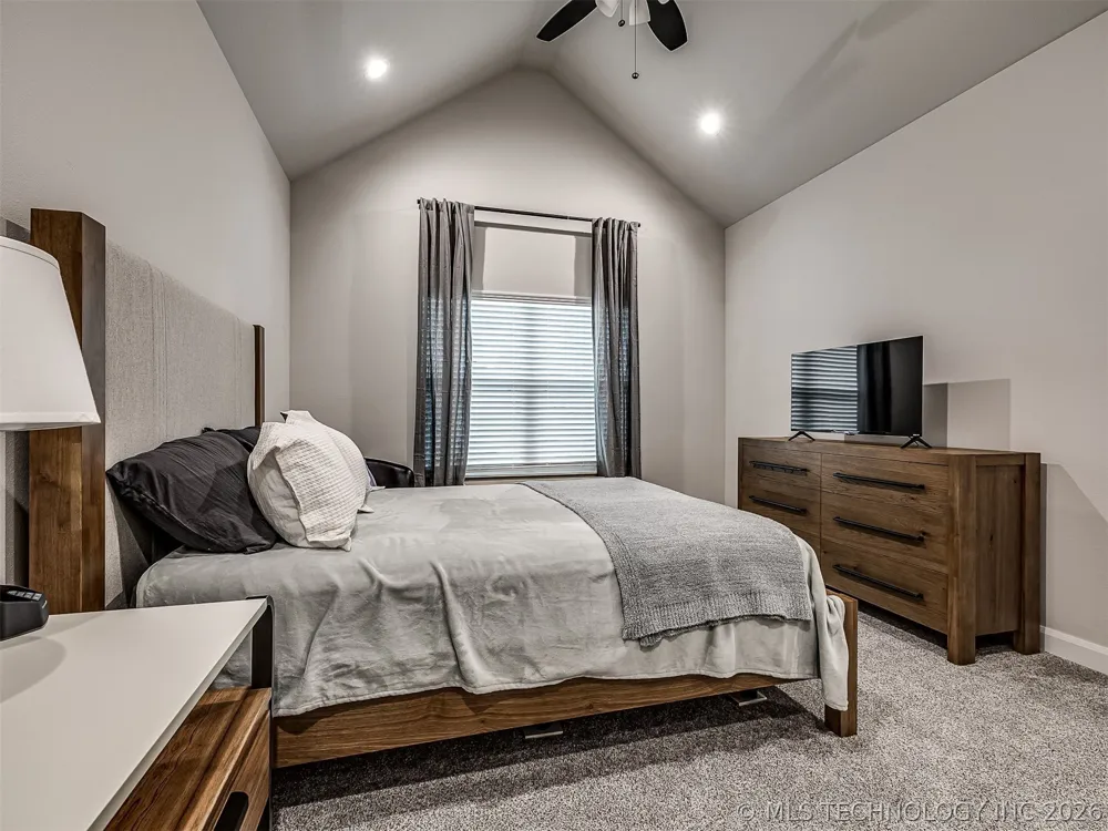 5309 Barnett Avenue Bartlesville, OK 74006