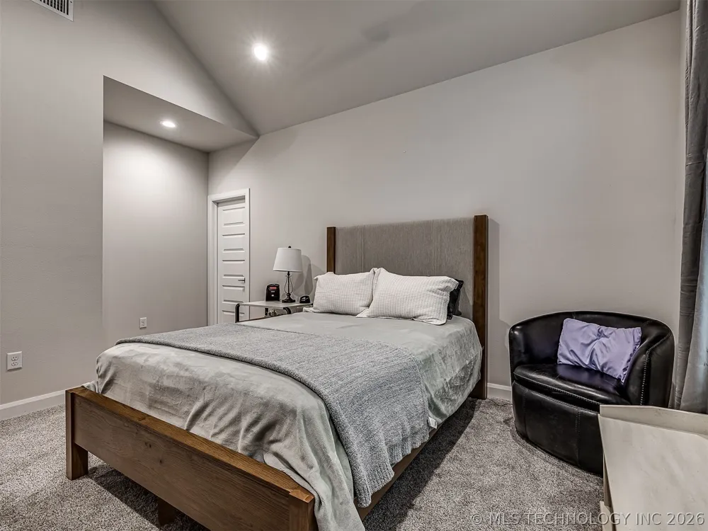 5309 Barnett Avenue Bartlesville, OK 74006