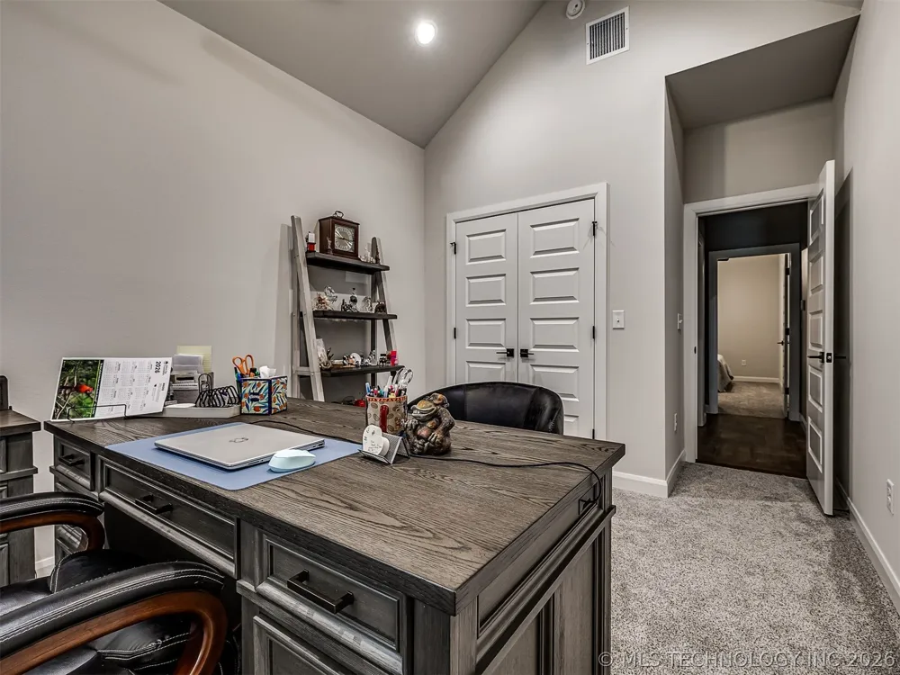 5309 Barnett Avenue Bartlesville, OK 74006