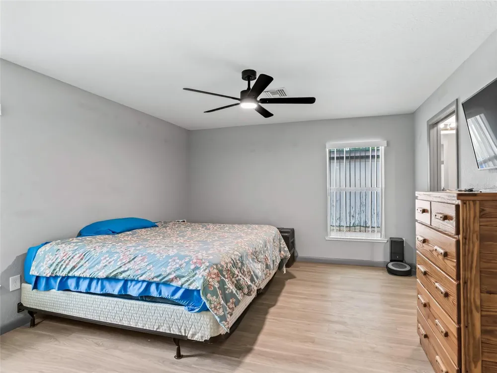 9318 CR 649 Bushnell, FL 33513