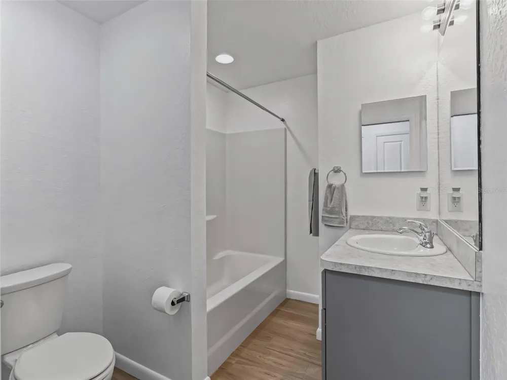 9318 CR 649 Bushnell, FL 33513