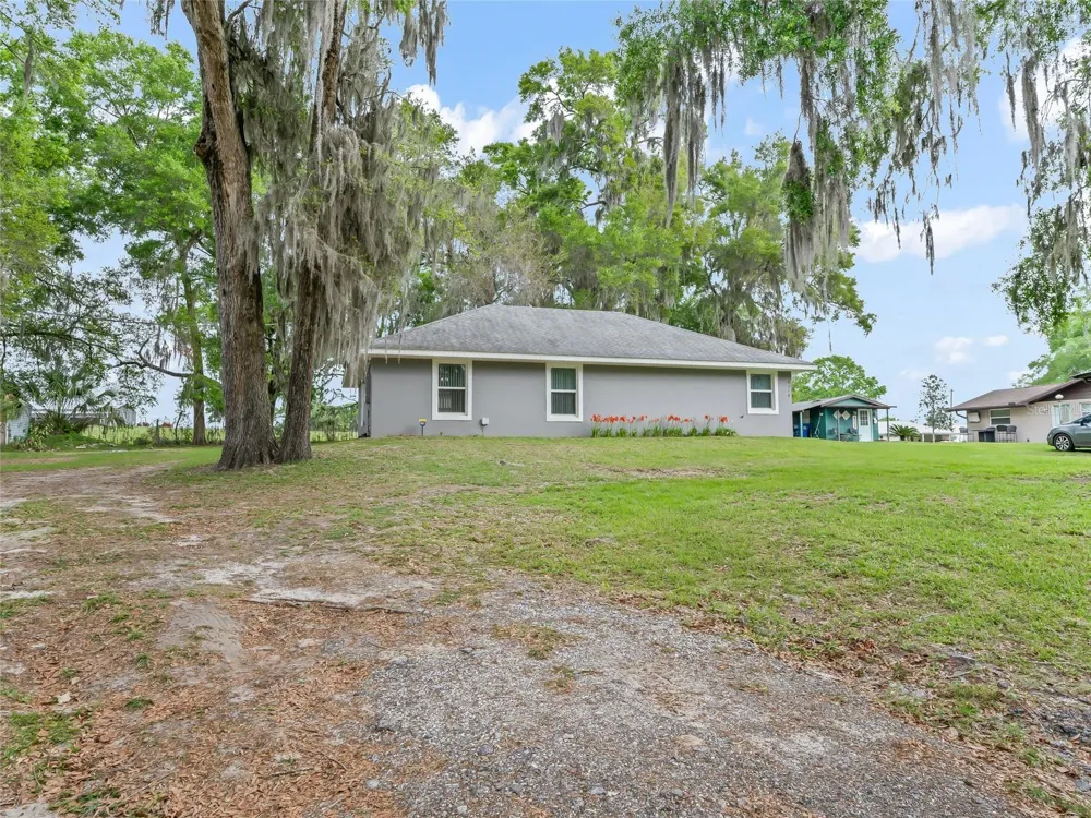 9318 CR 649 Bushnell, FL 33513