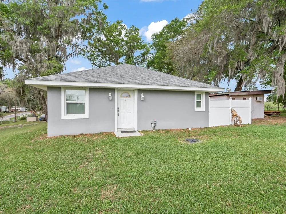 9318 CR 649 Bushnell, FL 33513