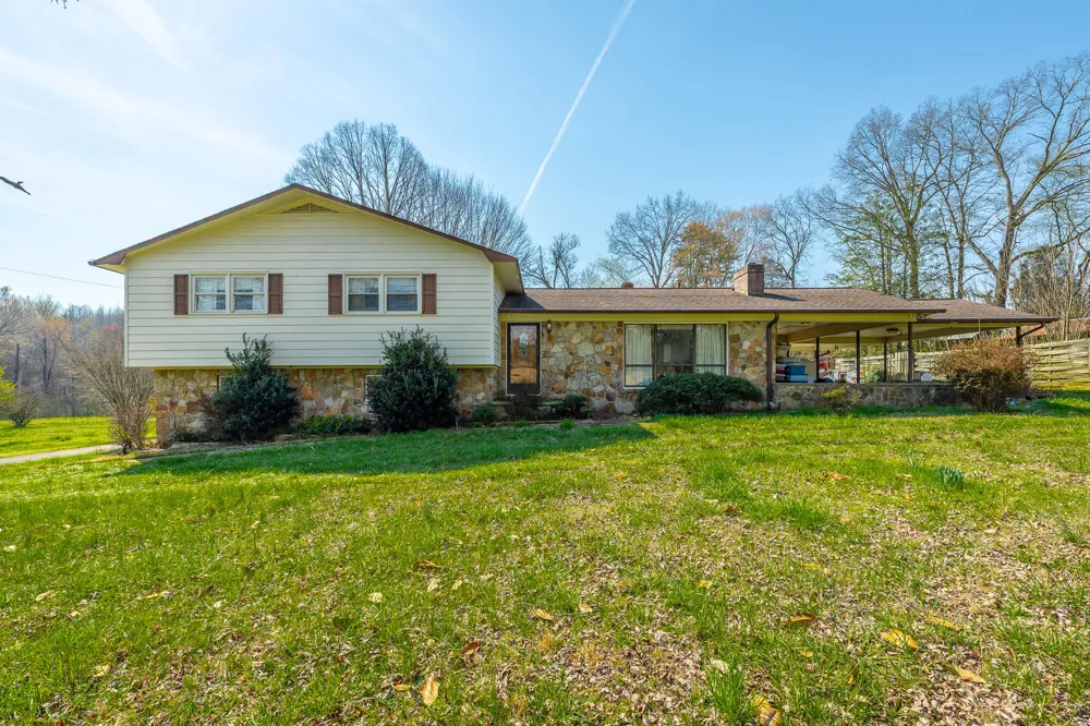 724 Watts Bar Highway Spring City, TN 37381