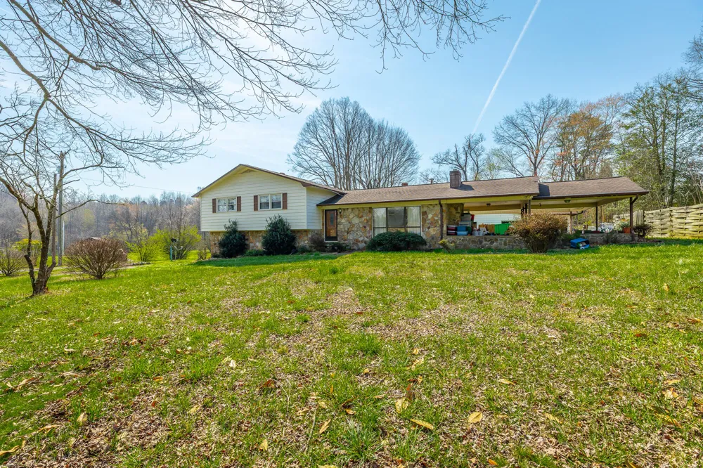 724 Watts Bar Highway Spring City, TN 37381