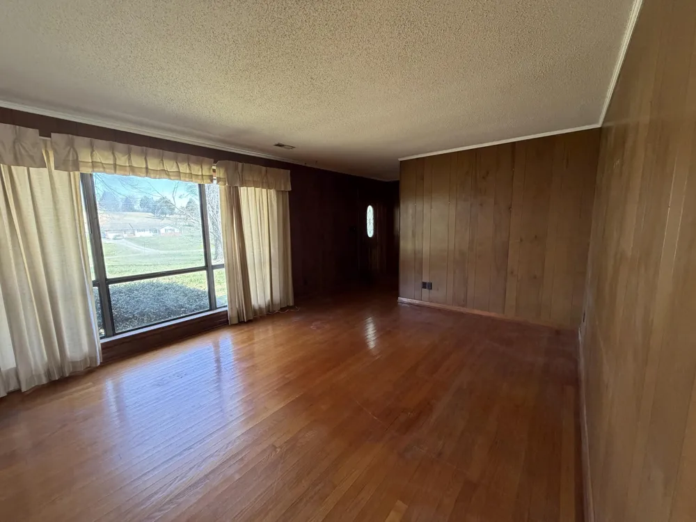 724 Watts Bar Highway Spring City, TN 37381