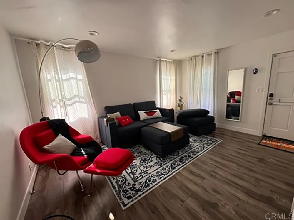 4043 W 159th Street Lawndale, CA 90260