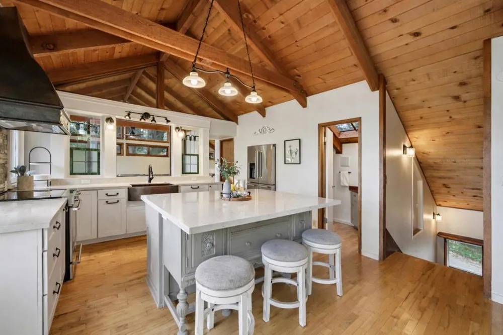 120 Bella Vista Lane Watsonville, CA 95076