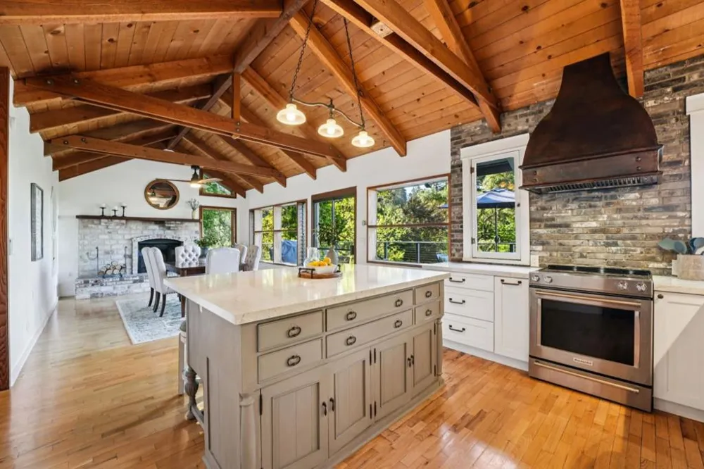 120 Bella Vista Lane Watsonville, CA 95076