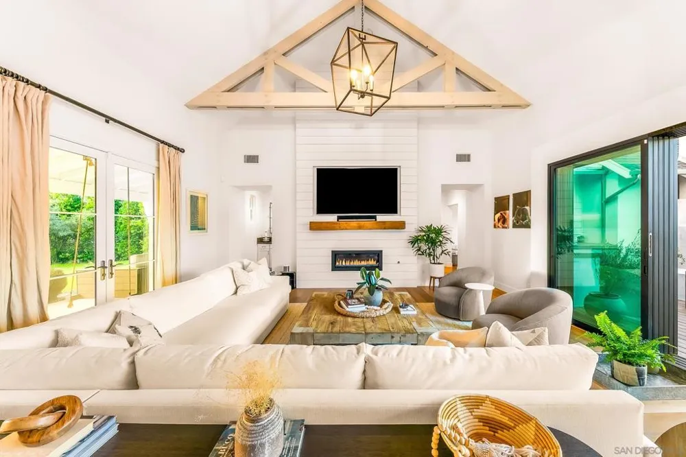 1245 Canton Ct Encinitas, CA 92024