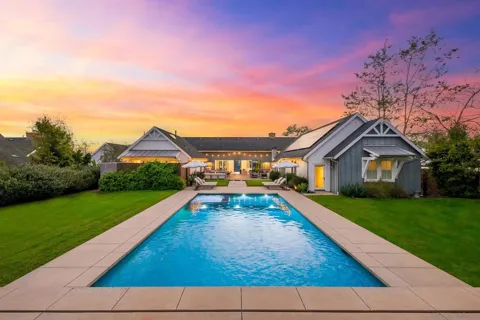1245 Canton Ct
