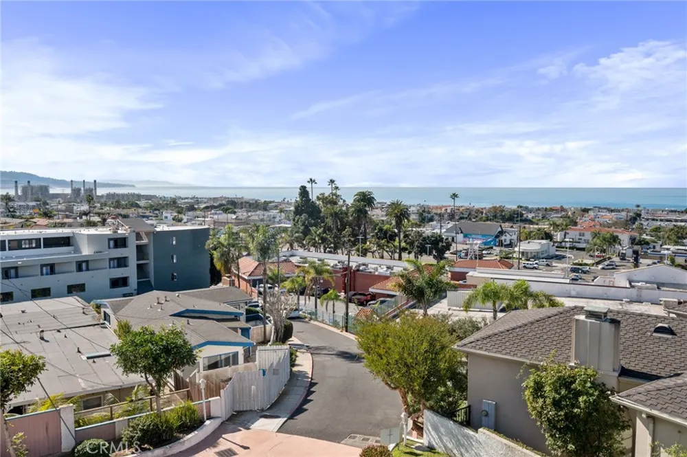 867 Aubrey Court #3 Hermosa Beach, CA 90254