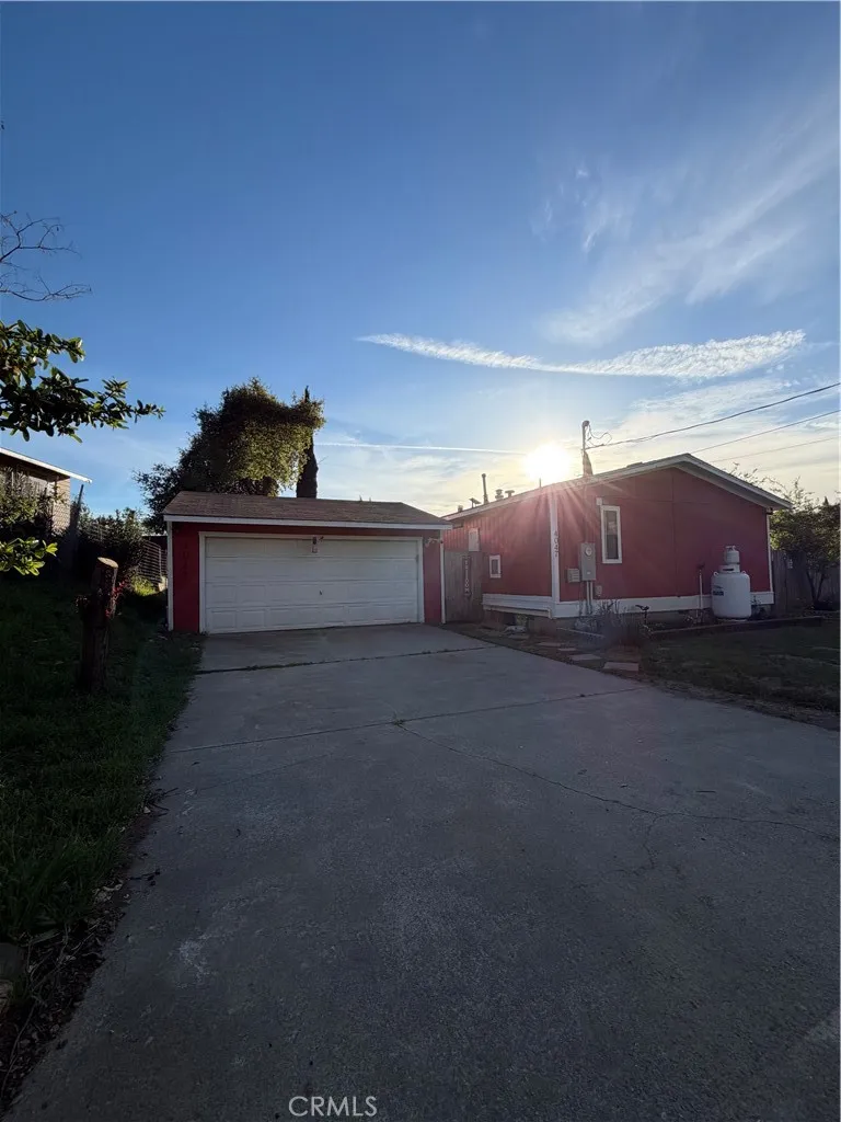 4047 Foothill Lucerne, CA 95458