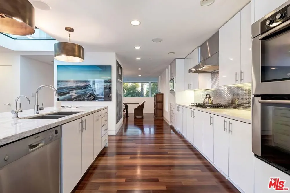 111 Eastwind Street Marina del Rey, CA 90292