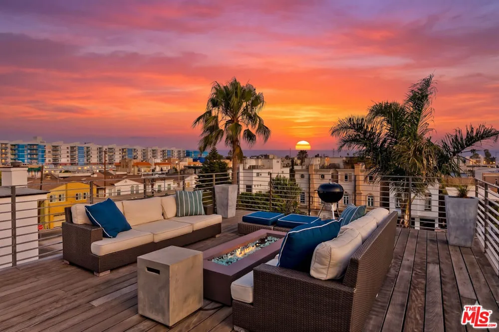 111 Eastwind Street Marina del Rey, CA 90292
