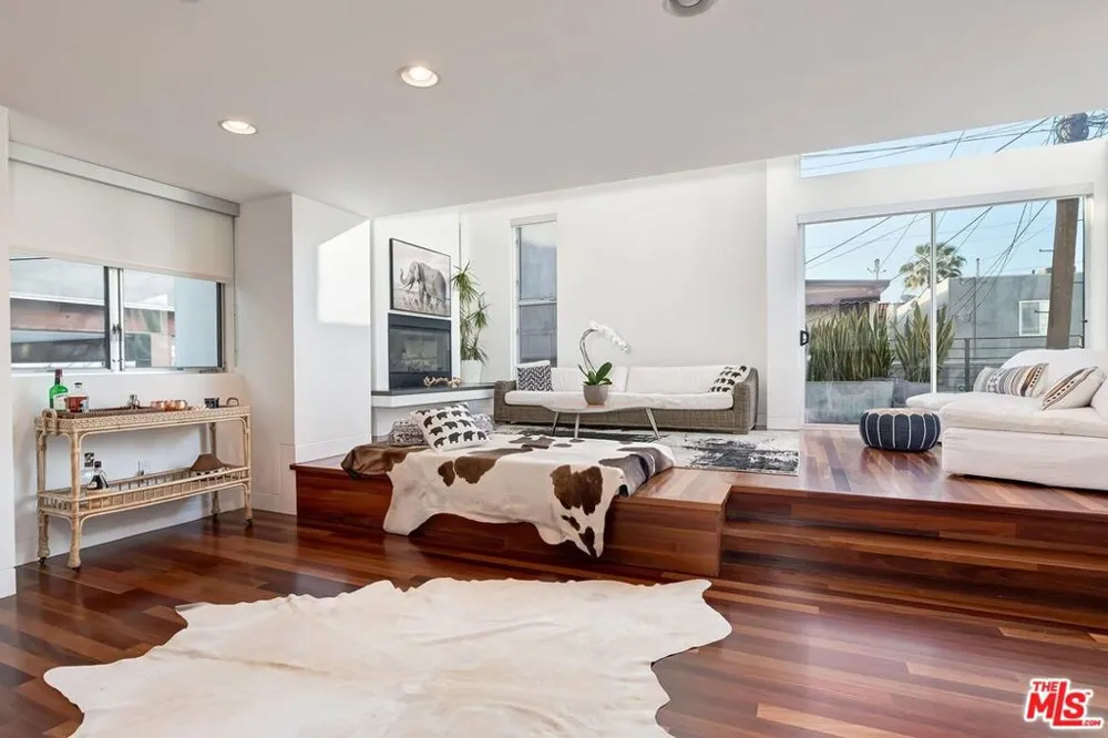 111 Eastwind Street Marina del Rey, CA 90292