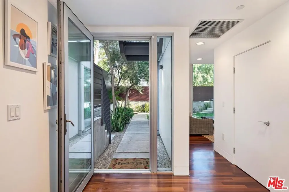 111 Eastwind Street Marina del Rey, CA 90292