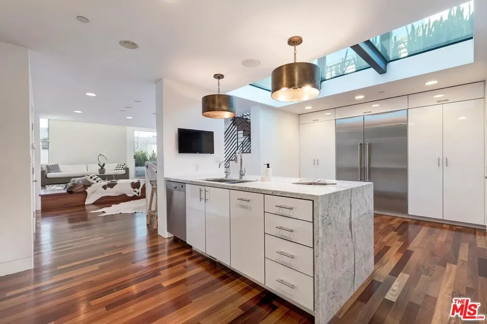 111 Eastwind Street Marina del Rey, CA 90292