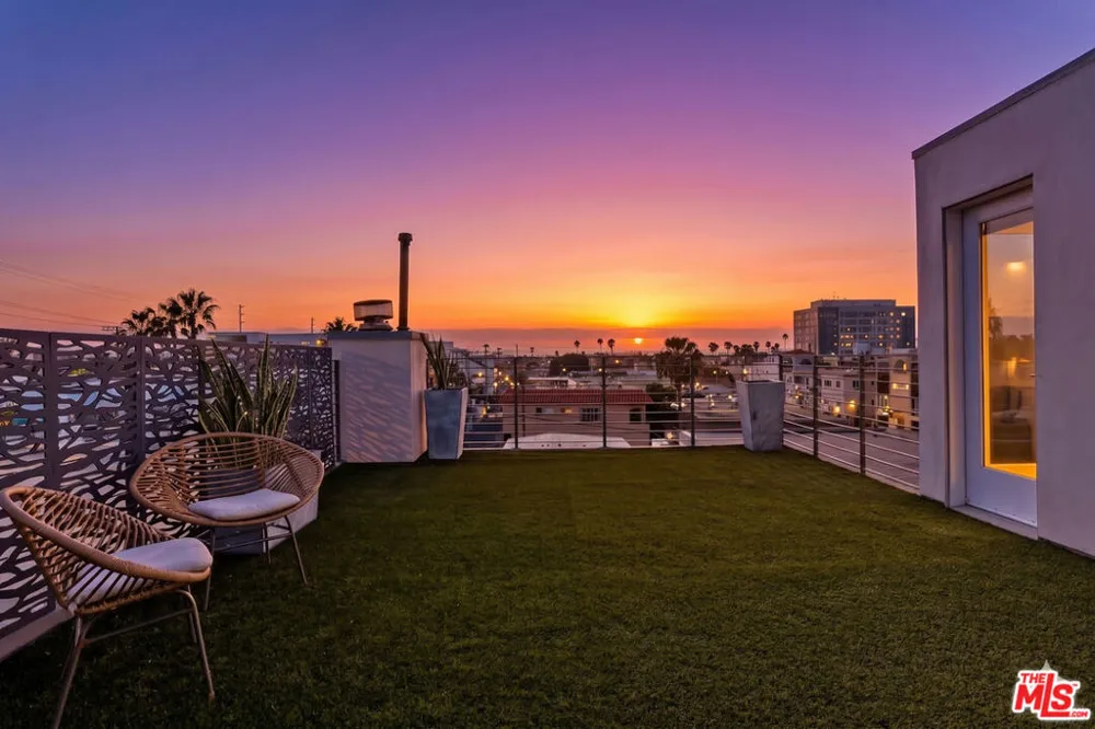 111 Eastwind Street Marina del Rey, CA 90292