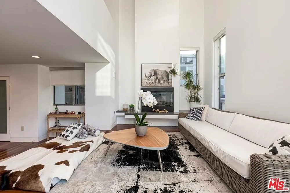 111 Eastwind Street Marina del Rey, CA 90292