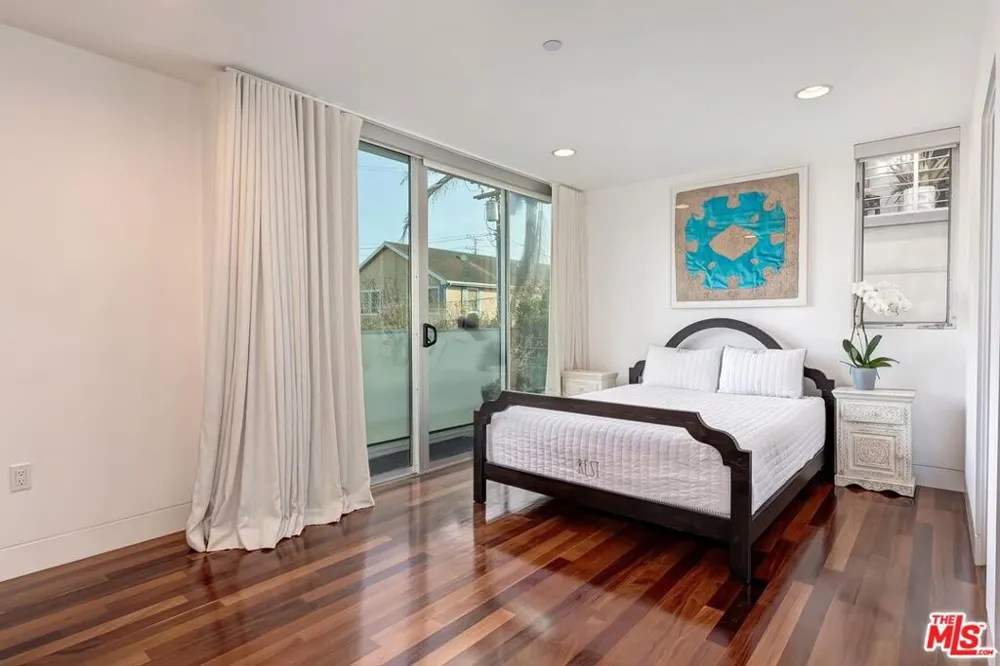 111 Eastwind Street Marina del Rey, CA 90292