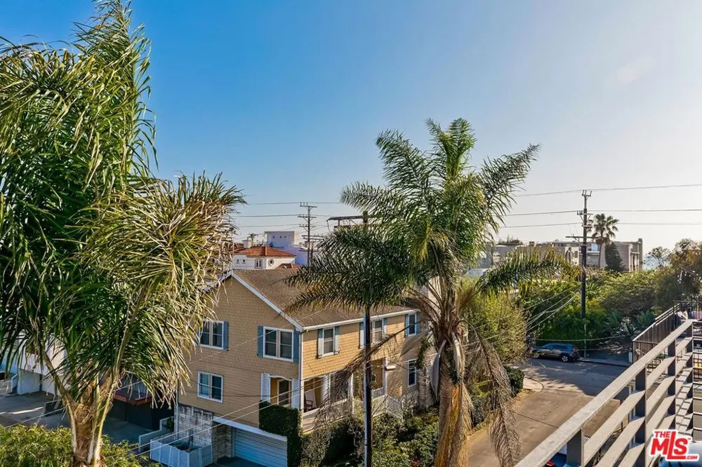 111 Eastwind Street Marina del Rey, CA 90292