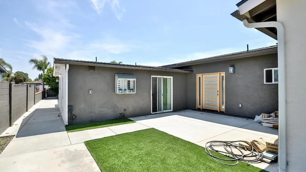 10301 Antigua Street Anaheim, CA 92804