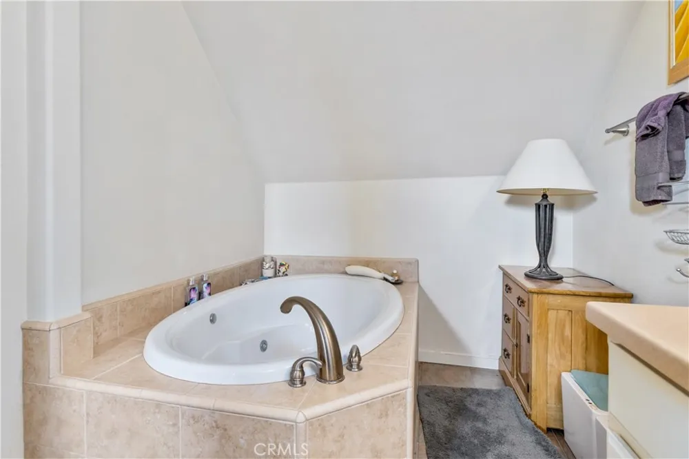 2646 Oak Shores Bradley, CA 93426