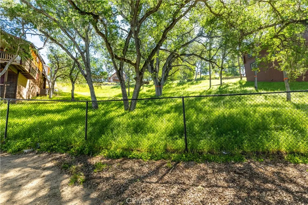 2646 Oak Shores Bradley, CA 93426