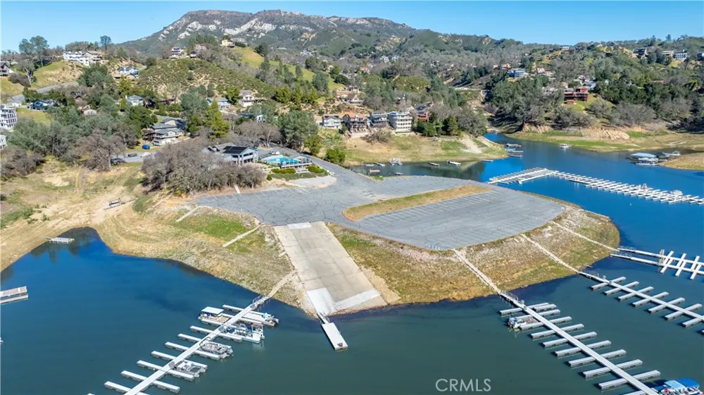 2646 Oak Shores Bradley, CA 93426