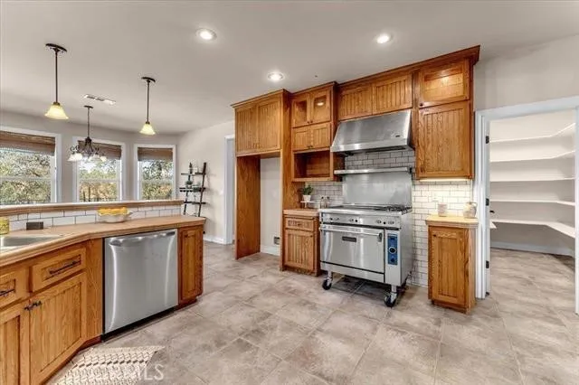 15125 Kobbuntie Court Red Bluff, CA 96080