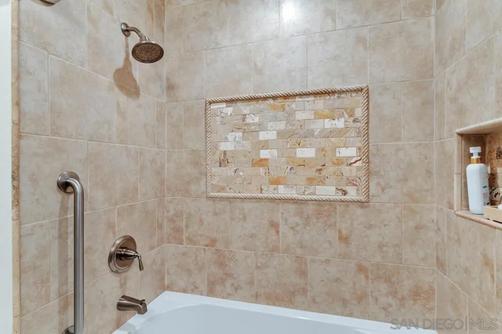 1155 Star Park Circle #1B Coronado, CA 92118