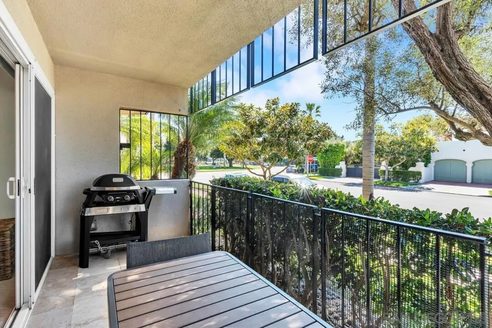 1155 Star Park Circle #1B Coronado, CA 92118